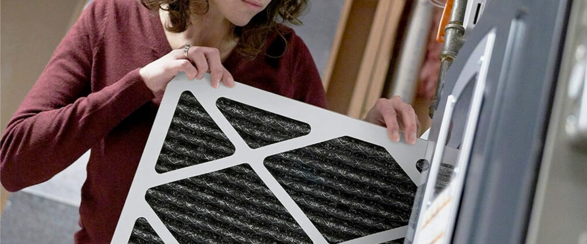 The Advantages of Furnace HVAC Air Filter 14x25x4 Over 16x20x1 Air Filter for Allergy-Friendly Homes